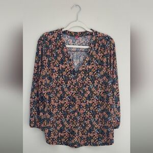 Vince Camuto V-neck Top